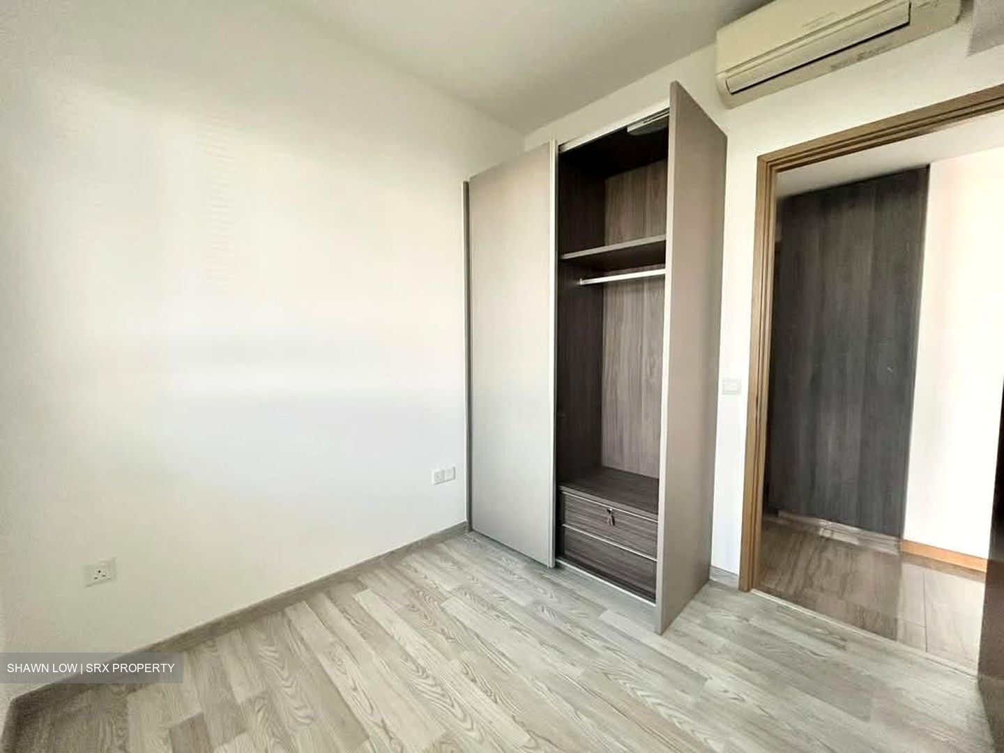 Lakeville (D22), Condominium #601751301